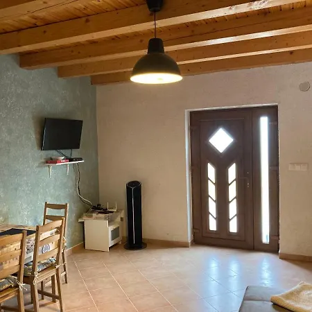 Alma Apartmanhaz Dom wakacyjny *