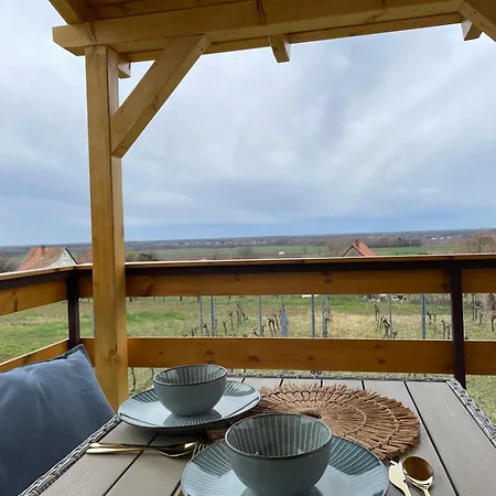 Alma Apartmanhaz Holiday home Harkany