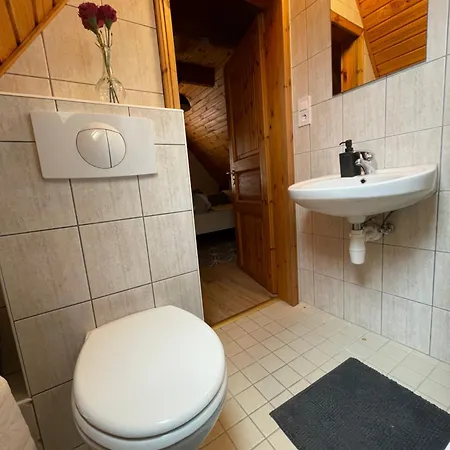 Dom wakacyjny Alma Apartmanhaz Harkány