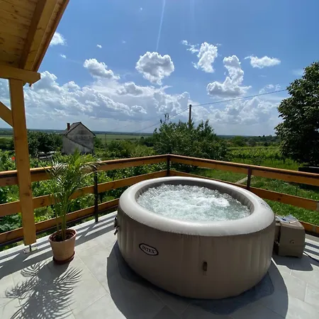 Holiday home Alma Apartmanhaz Harkany