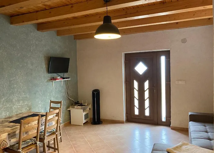 Alma Apartmanhaz Feriehus *