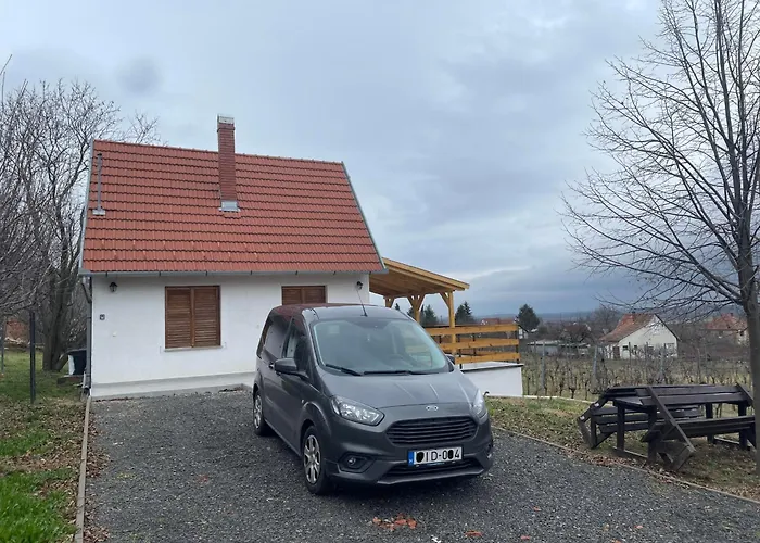 Alma Apartmanhaz Feriehus Harkány